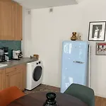 Calm Apartment In Great Location